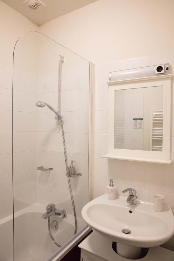 Appartement A-Mi-Chemin - Centre-Ville De 투르뉘 외부 사진